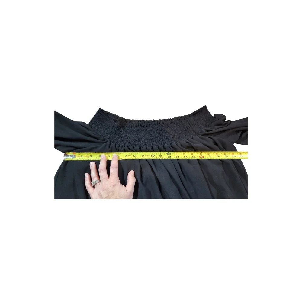 LOFT Women's Black Half Puff Sleeve Flowy Top Size Small‎